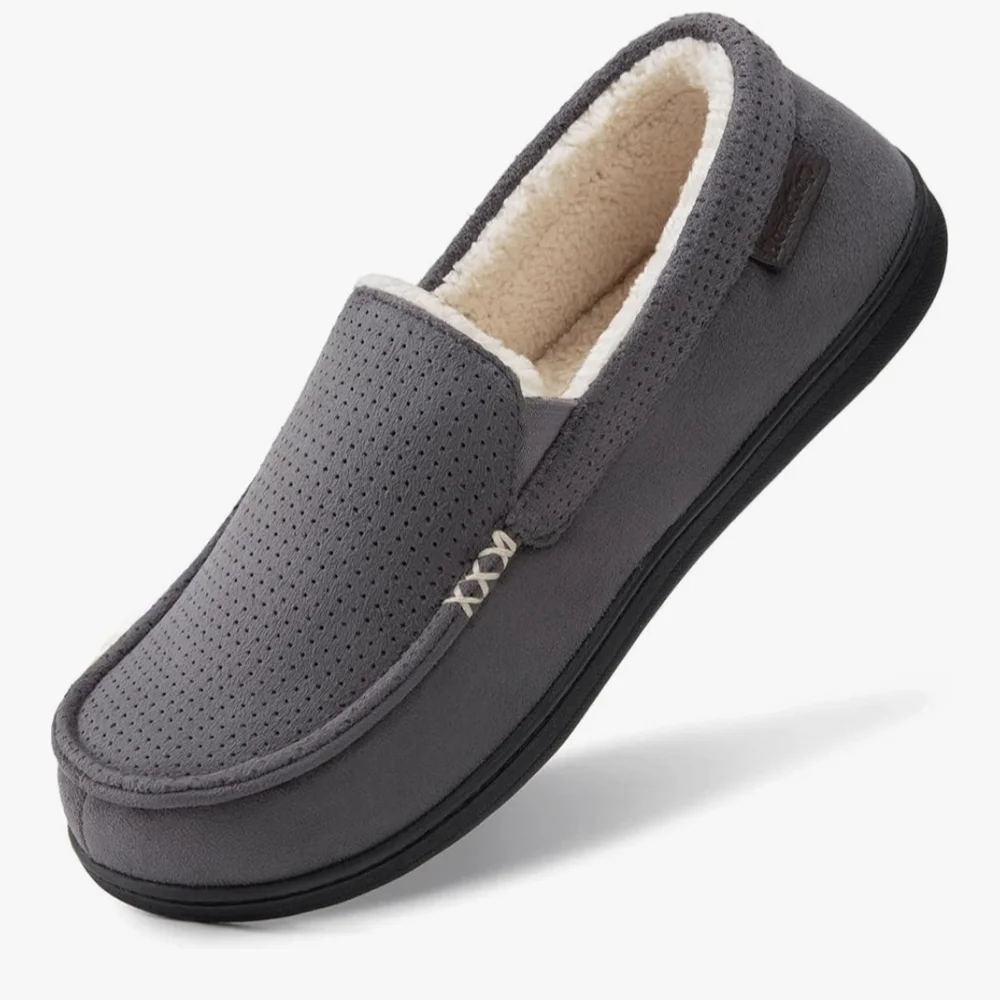 HomeTop Men's Classic Moccasin Slippers #743